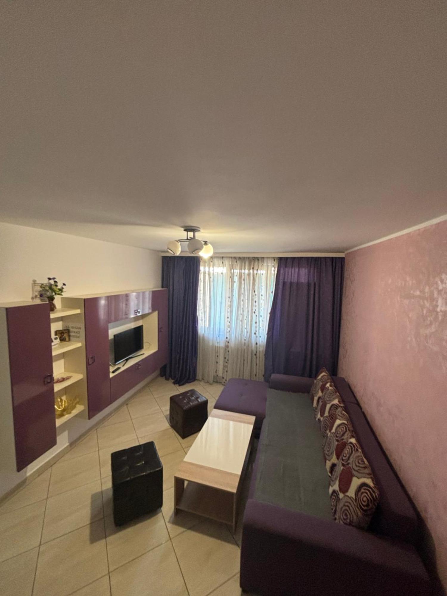 Km 0 Residence Piatra Neamt Exterior photo