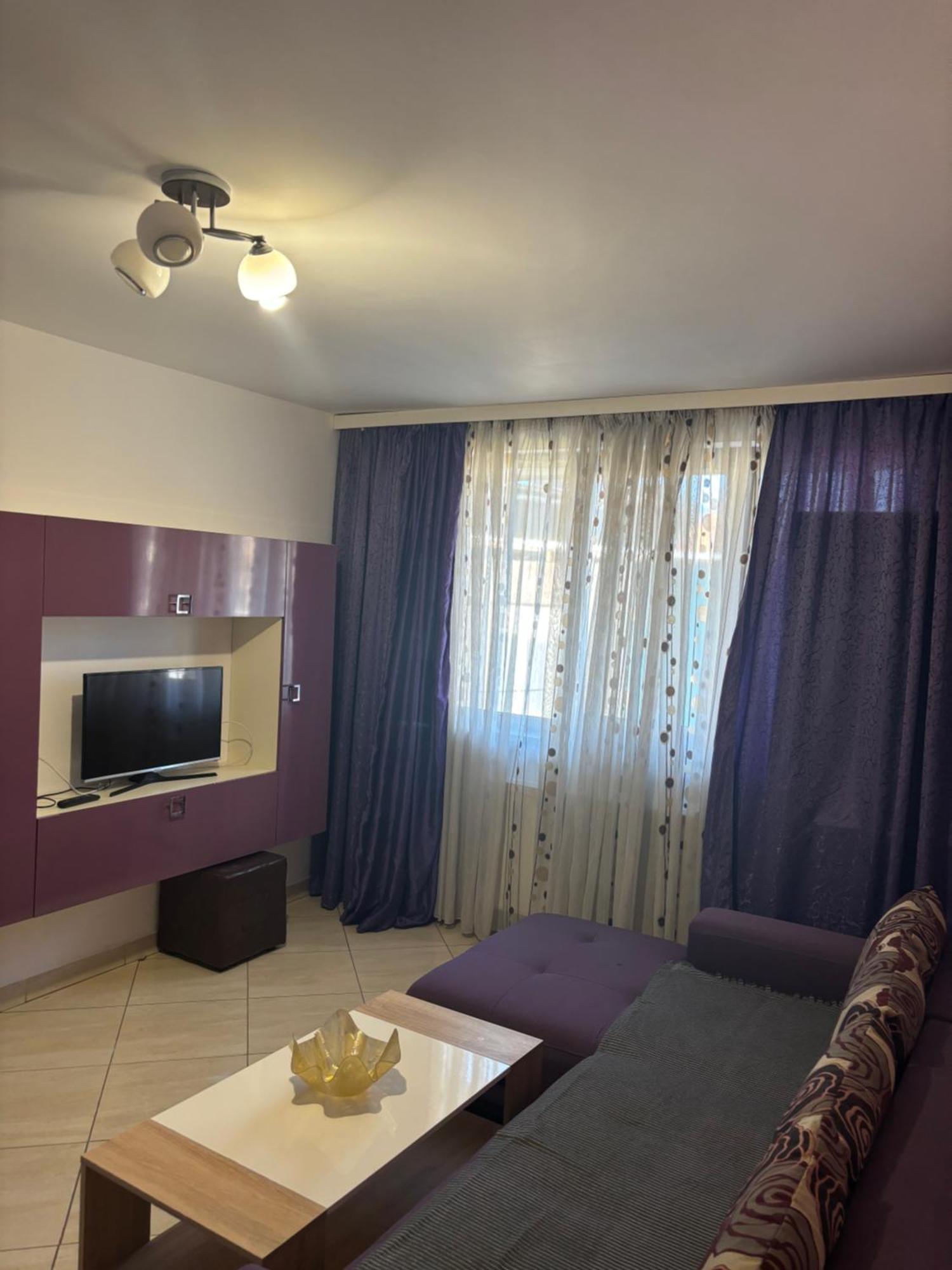 Km 0 Residence Piatra Neamt Exterior photo