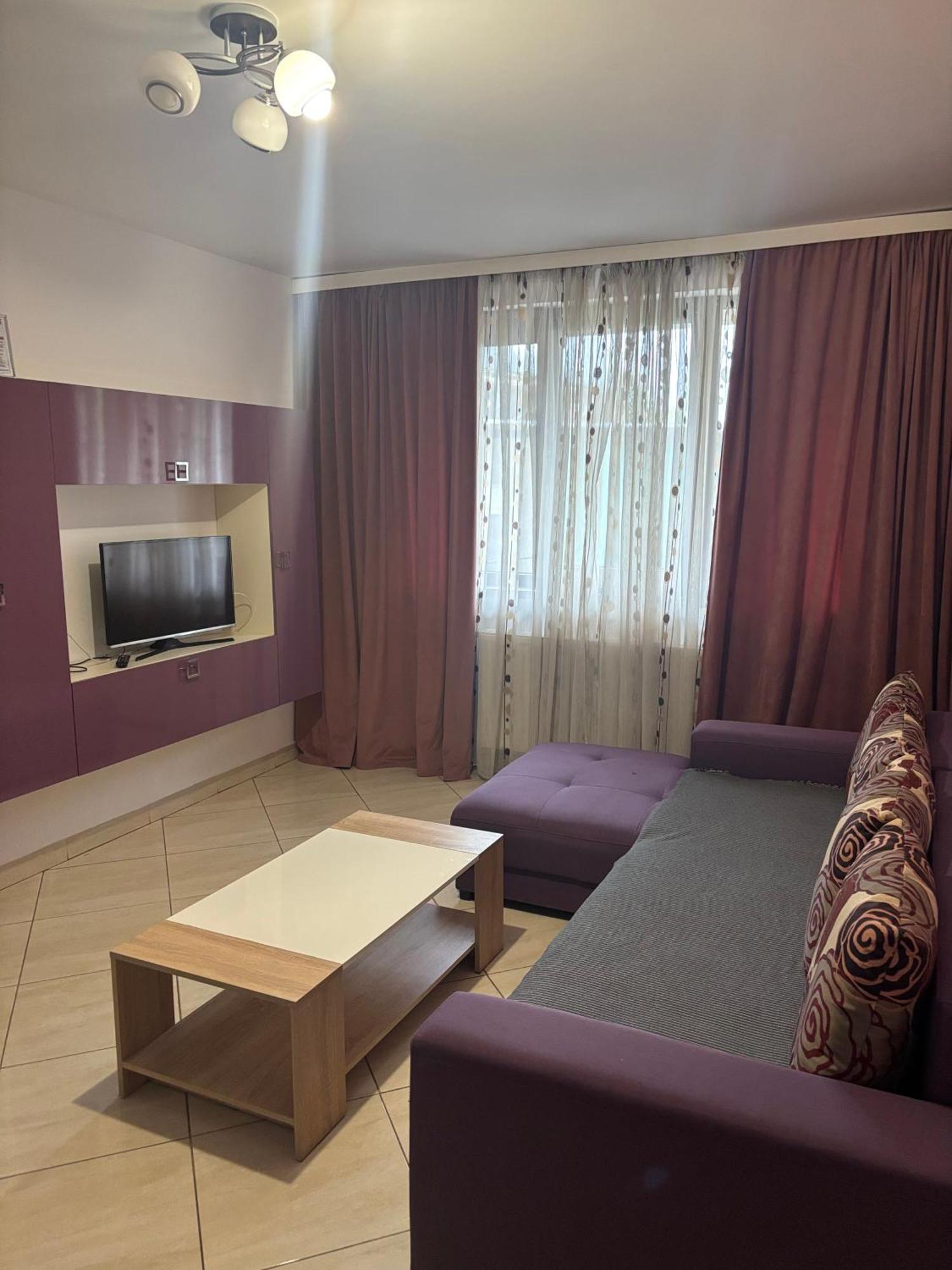 Km 0 Residence Piatra Neamt Exterior photo